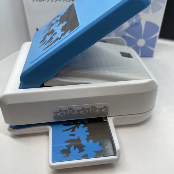 Creative Memories WildFlowers Decorative Border Punch Brand New - Picture 9 of 11